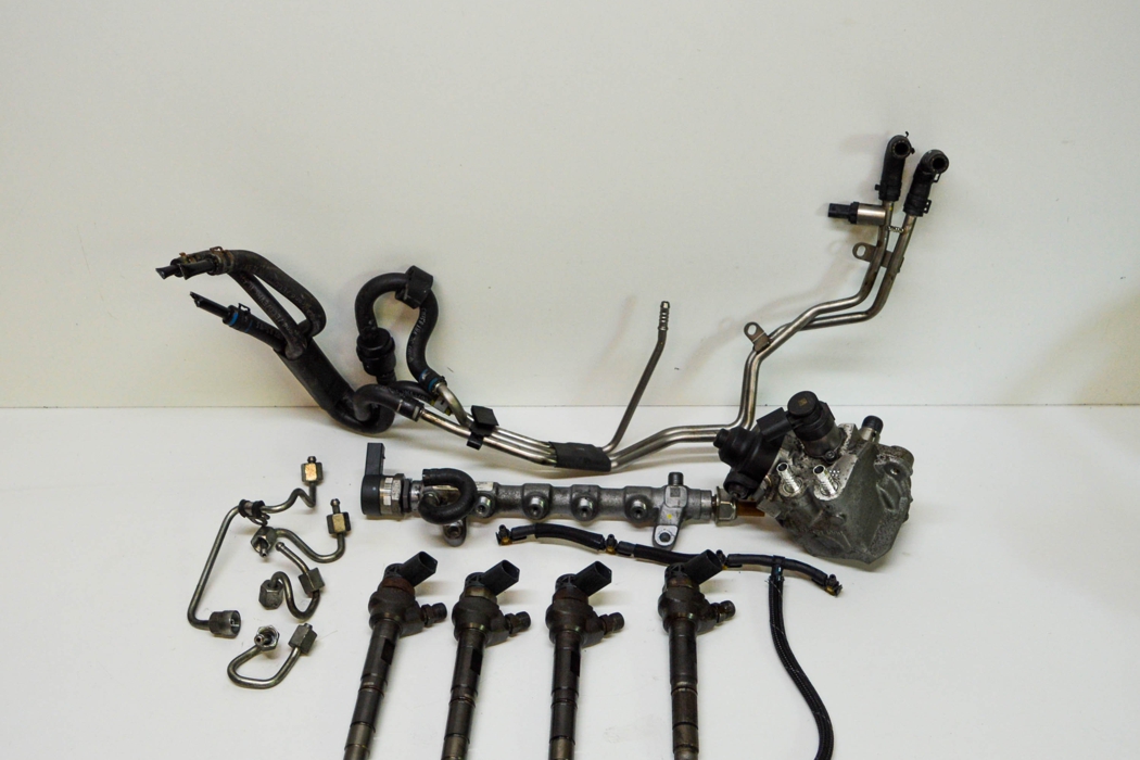 Injection pump AUDI A4 B8 (8K2) 2.0 TDI 10621081 BParts