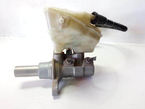 Used Brake master cylinder Brake master cylinder 10356104 10356104