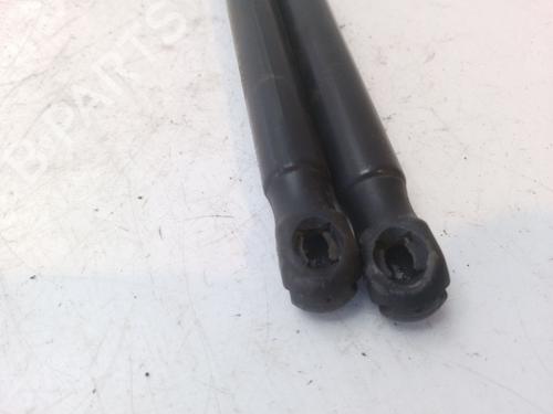 Right rear shock absorber VW POLO V (6R1, 6C1)  | BP26683215M19 