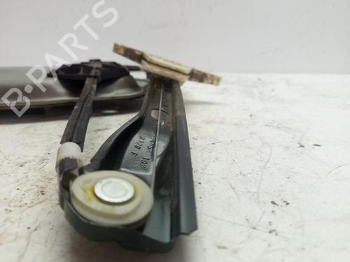 Lève-vitre arrière droit VW GOLF PLUS V (5M1, 521) 2.0 TDI | BP30923881C25