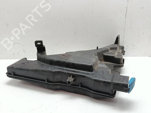Used Windscreen washer tank Windscreen washer tank 36775678 36775678