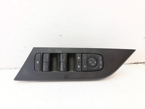 left-front-window-switch-toyota-c-hr-_x1_-2016-33939263 main image