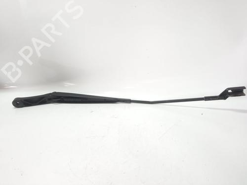 Used Front windshield wiper arm Front windshield wiper arm 11422140 11422140