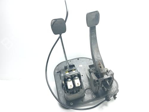 pedal-iveco-daily-iv-van-504061734-2006-2007-2008-2009-2010-2011-2012-16967757 main image