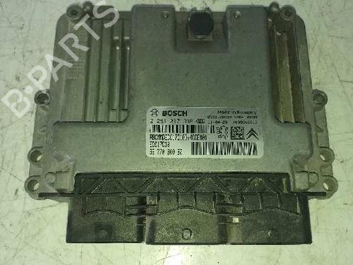 Used Engine control unit (ECU) Engine control unit (ECU) 7957463 7957463