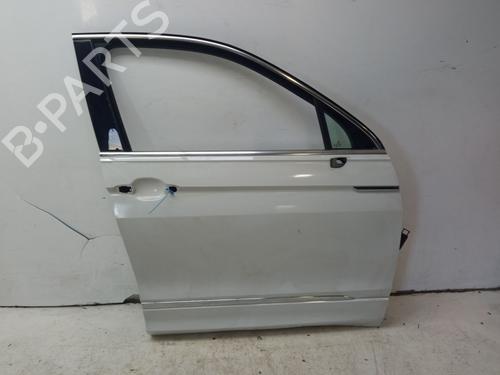 Used Right front door VW TIGUAN (AD1, AX1) 2.0 TDI (150 hp) 31714180