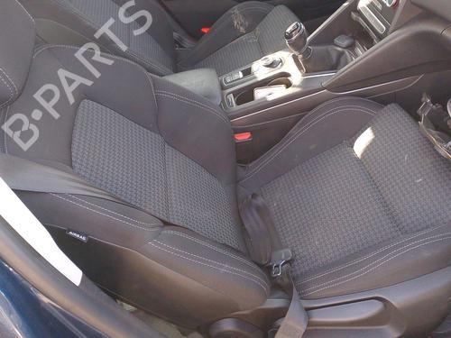 right-front-seat-renault-talisman-lp_-2015-2016-2017-2018-2019-2020-2021-2022-28949026 main image