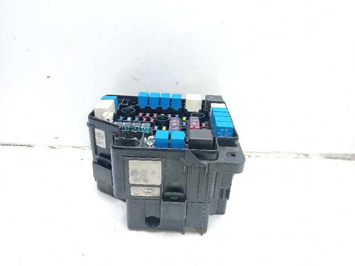 Used Fuse box HYUNDAI SANTA FÉ II SUV Van (CM) CRDi 4x4 (150 hp) 24127444