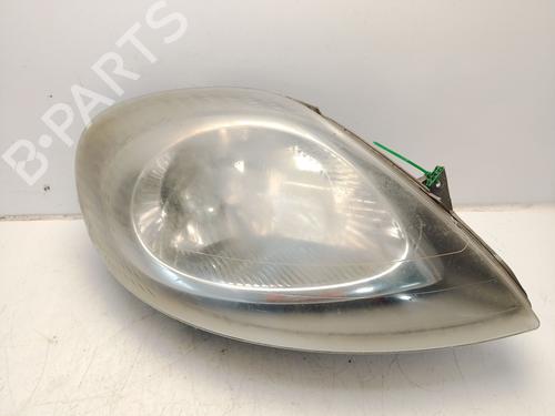 Used Right headlight Right headlight RENAULT TRAFIC Platform/Chassis (T_, P_, V_) 2.5 D (79 hp) 33024213 33024213