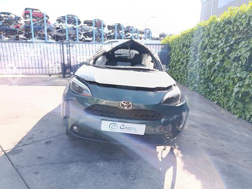 Used Parts TOYOTA YARIS CROSS (MXP_)  1.5 Hybrid All-wheel Drive (MXPJ15)  4643306