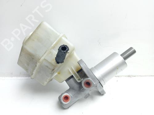 Used Brake master cylinder Brake master cylinder 17125825 17125825