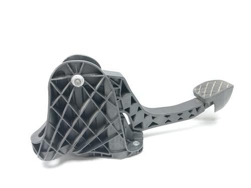 Pedal embrague AUDI A3 (8P1) 2.0 TDI 16V (140 hp) 18870628