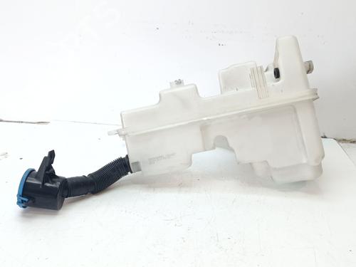 Used Windscreen washer tank Windscreen washer tank 37270752 37270752
