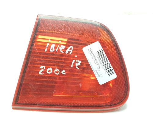 Used Rear center light Rear center light 10979942 10979942