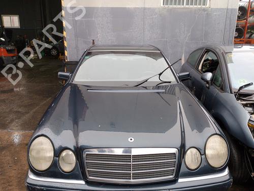 Brugte MERCEDES-BENZ E-CLASS (W210) E 230 (210.037) 4515642