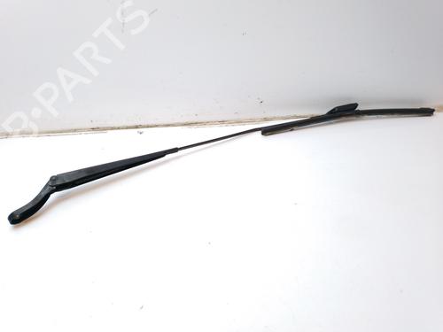 Used Front windshield wiper arm PEUGEOT 2008 I (CU_) [2013-2025]  21841492