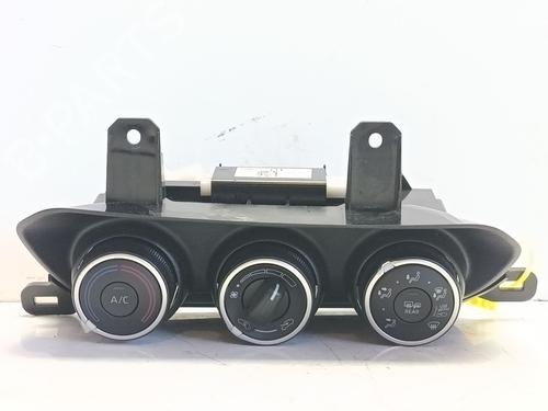 Used Climate control Climate control TOYOTA AYGO X (_B7_) 1.0 VVT-i (KGB70) (72 hp) 34053588 34053588