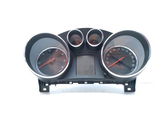 Used Instrument cluster OPEL INSIGNIA A (G09) [2008-2017]  18909581
