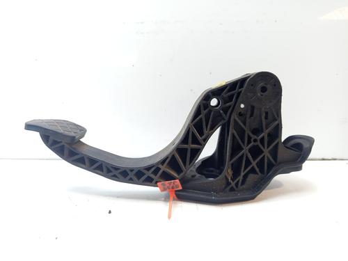 Used Clutch pedal Clutch pedal SKODA RAPID (NH3, NK3, NK6) 1.6 TDI (115 hp) 33759774 33759774