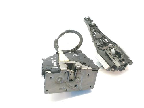 hjre-fortil-las-opel-corsa-e-x15-13431840-2014-11360709 main image