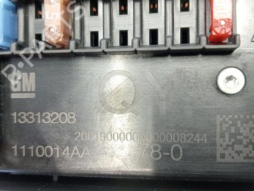 Fuse box OPEL ASTRA J GTC | BP30871200E1