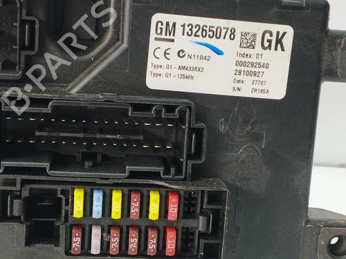 Fuse box OPEL CORSA D (S07)  | BP15003304E1 
