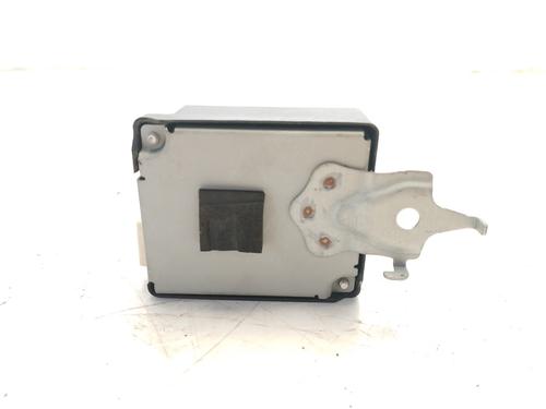 Electronic module TOYOTA COROLLA Hatchback (_E21_, _EA1_, _EH1_) | BP24030271M83 - Image 2