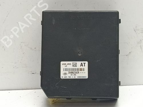 Used Fuse box Fuse box RENAULT SCÉNIC III (JZ0/1_) [2008-2016] 33557418 33557418