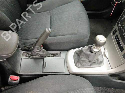 Consola central Consola central TOYOTA COROLLA Saloon (_E15_) 1.3 (NRE150) (101 hp) 39747453 39747453