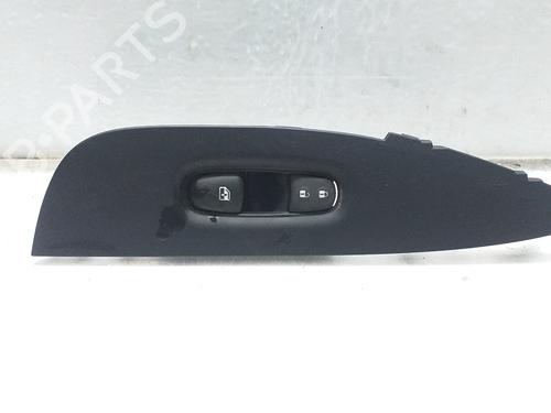 Used Right front window switch Right front window switch 9844301 9844301