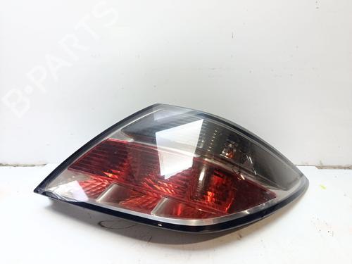 Used Right taillight Right taillight OPEL ASTRA H GTC (A04) 1.9 CDTi 16V (L08) (120 hp) 33538612 33538612