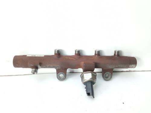 Used Injection rail Injection rail RENAULT SCÉNIC II (JM0/1_) [2003-2010] 13717213 13717213