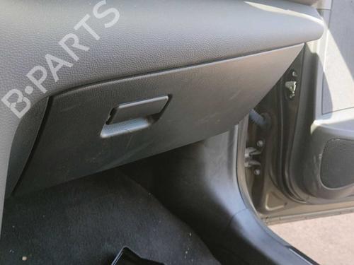 Used Glove box Glove box 39071592 39071592