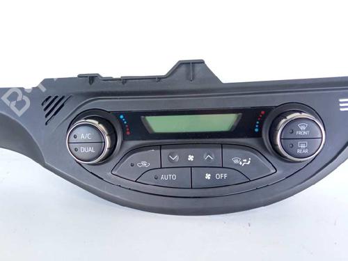 Climate control TOYOTA YARIS (_P13_) 1.5 Hybrid (NHP130_, NHP130) | BP7964188I5 