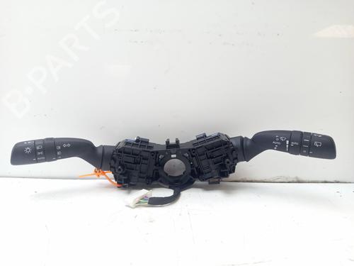 Used Headlight switch Headlight switch TOYOTA YARIS CROSS (MXP_) 1.5 Hybrid (MXPJ10) (116 hp) 33626887 33626887