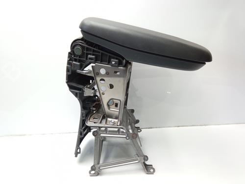 armrest-center-console-toyota-yaris-_p9_-58857k0020-58961k0020-2005-2006-2007-2008-2009-2010-2011-2012-2013-2014-12318289 main image