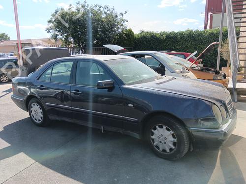 Gebruikte MERCEDES-BENZ E-CLASS (W210)  E 300 Turbo-D (210.025)  4772832 Onderdelen
