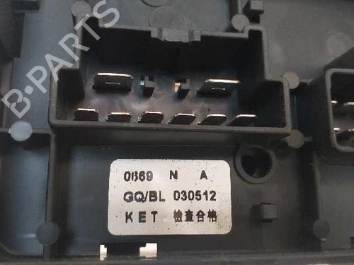 Fuse box KIA SORENTO I (JC) 2.5 CRDi 4WD | BP7959990E1 