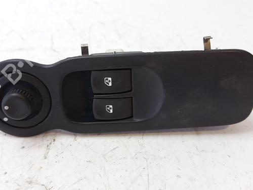 Used Left front window switch RENAULT MODUS / GRAND MODUS (F/JP0_) 1.5 dCi (FP0D, JP0D) (82 hp) 31158122