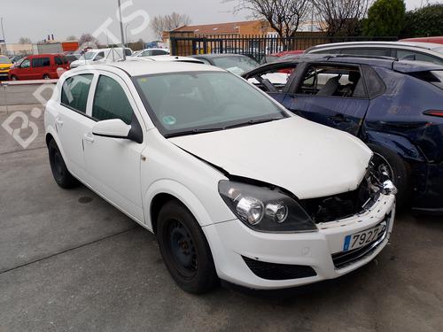 Used Parts OPEL ASTRA H Saloon (A04) 1.4 (L69) 4867082