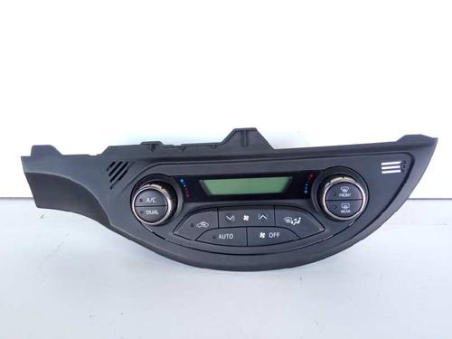 Used Climate control TOYOTA YARIS (_P13_) 1.5 Hybrid (NHP130_, NHP130) (101 hp) 7964188