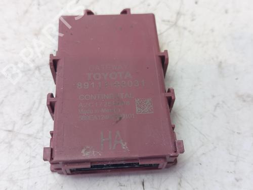 Used Electronic module TOYOTA COROLLA (_E10_) 1.6 (AE101_, AE101R) (106 hp) 29876683