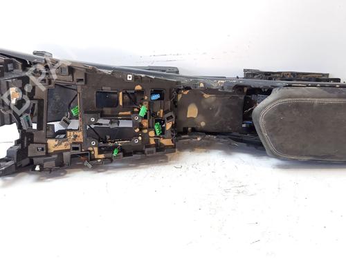 Apoyobrazos central LYNK & CO 01 PHEV (261 hp) 31190241