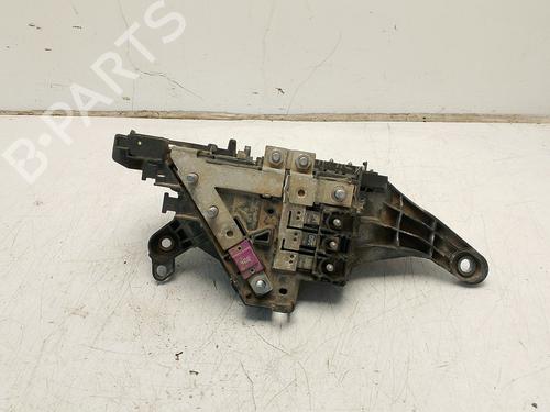 Used Fuse box Fuse box 36701612 36701612