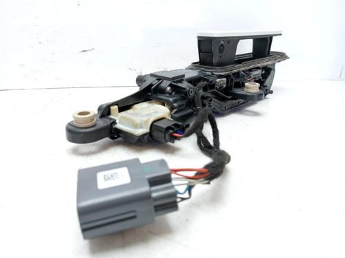 Venstre bak utvendig håndtak LAND ROVER RANGE ROVER VELAR (L560) 2.0 D180 TD4 4x4 | BP18475984C130 