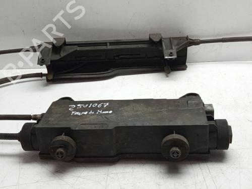 Used Hand brake Hand brake RENAULT SCÉNIC II (JM0/1_) 1.9 dCi (JM14) (131 hp) 33320258 33320258