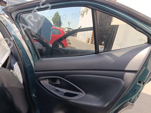 rear-right-window-mechanism-toyota-yaris-cross-mxp_-2020-37695378 main image