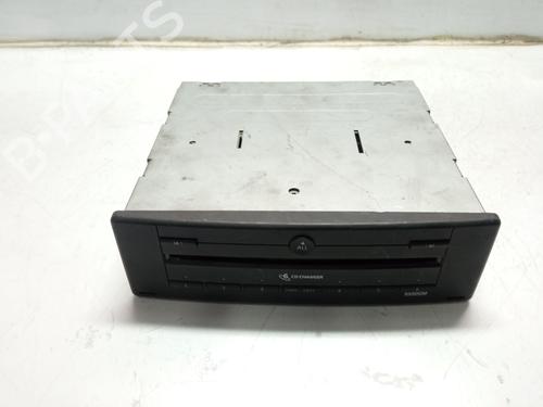 Used Radio Radio 10204938 10204938