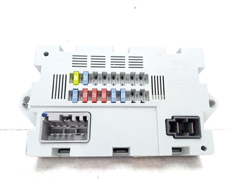 Used Fuse box Fuse box 18570905 18570905