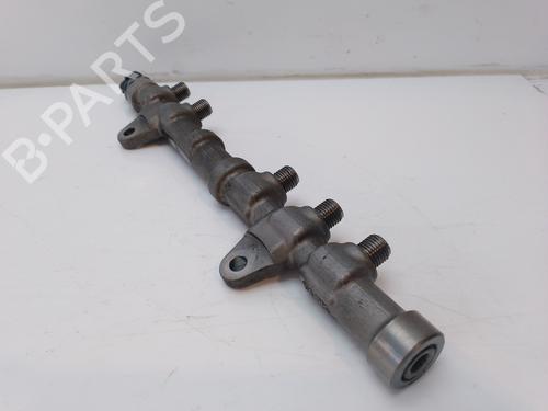 Used Injection rail Injection rail 21050641 21050641